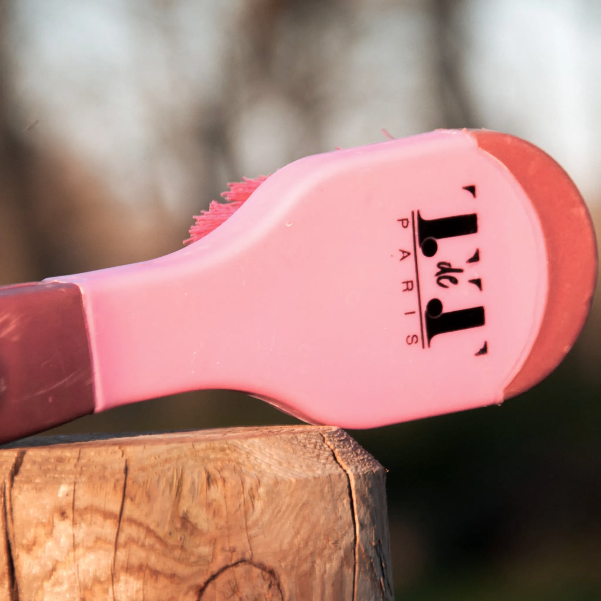 TdeT - Bicolour grooming bucket brush burgundy/pink
