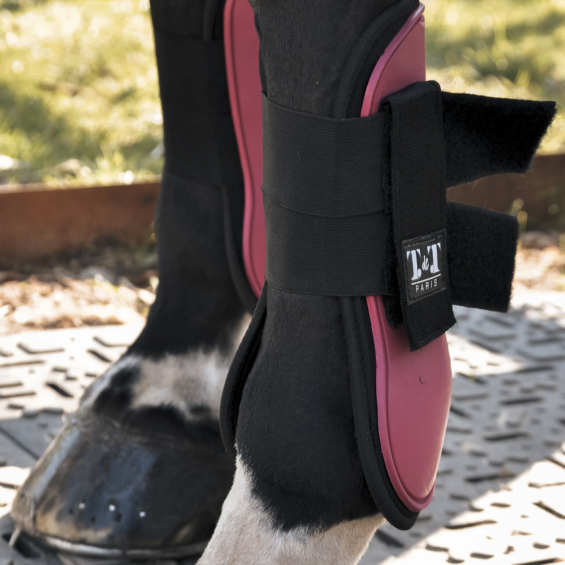TdeT - First boots fuchsia