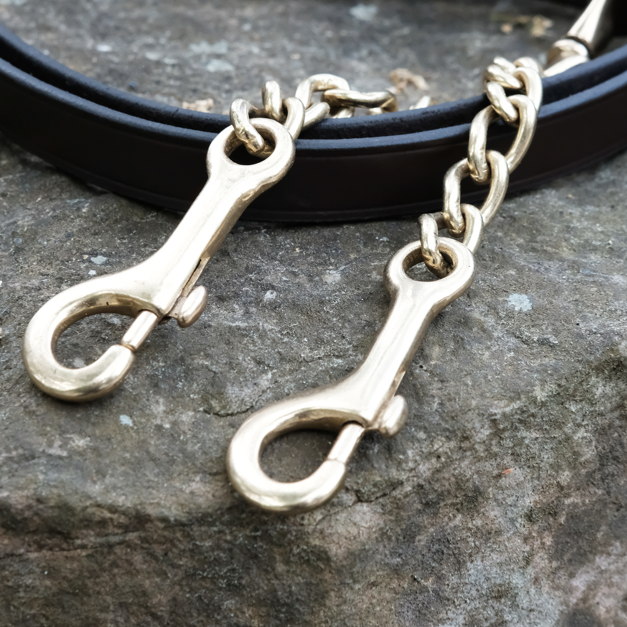 Leather show lead with double chain